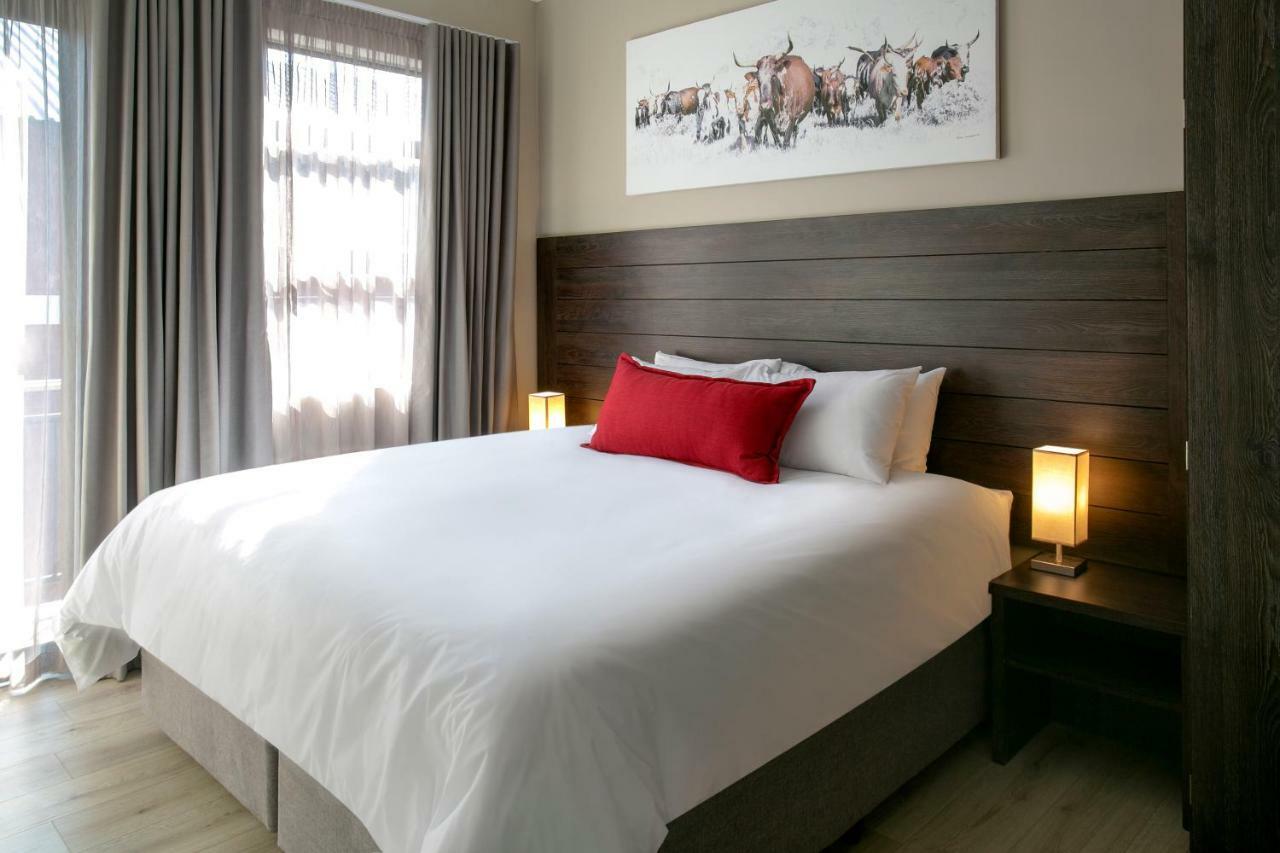 Hotel At Hatfield Apartments Pretoria Exterior photo
